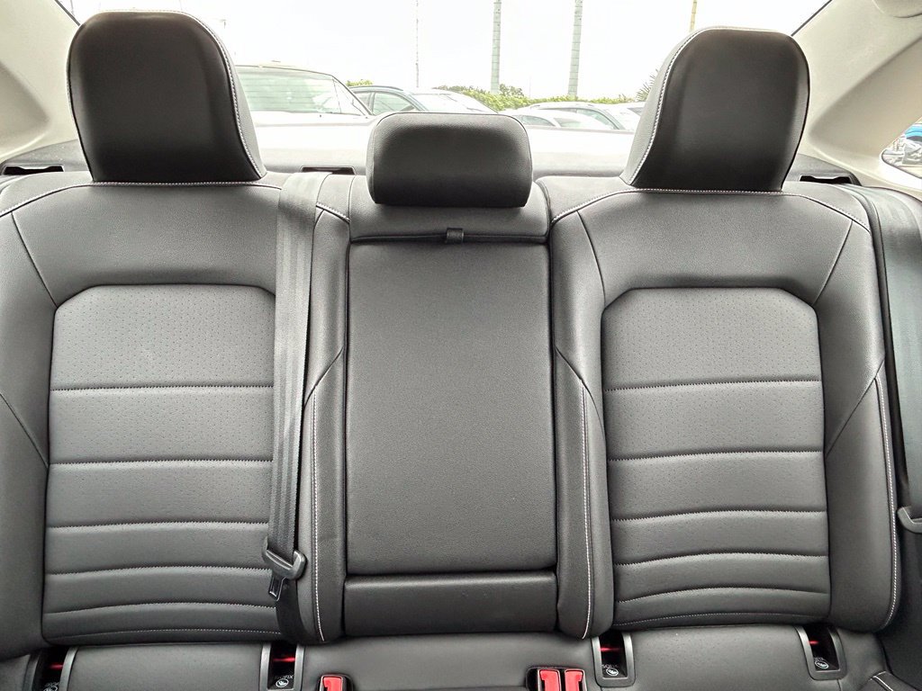 Used 2023 Volkswagen Jetta SE w/ Panoramic Sunroof Package FWD image 13