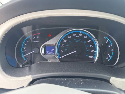 Used 2013 Toyota Sienna XLE image 16