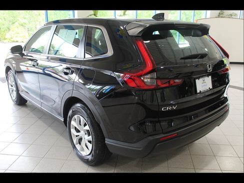 Certified 2024 Honda CR-V LX image 7