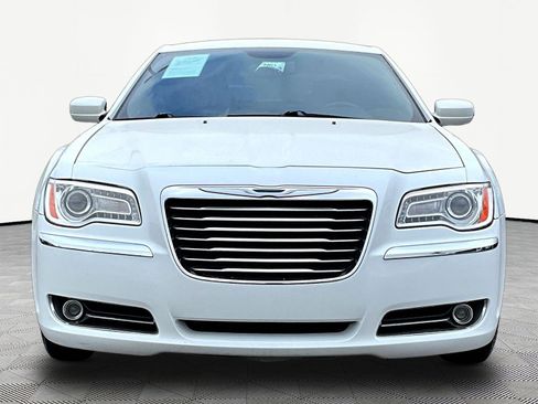 Used 2013 Chrysler 300 w/ Driver Convenience Group RWD image 2