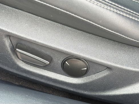Used 2024 Ford Mustang Convertible RWD image 22