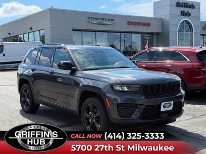 Used 2022 Jeep Grand Cherokee Altitude