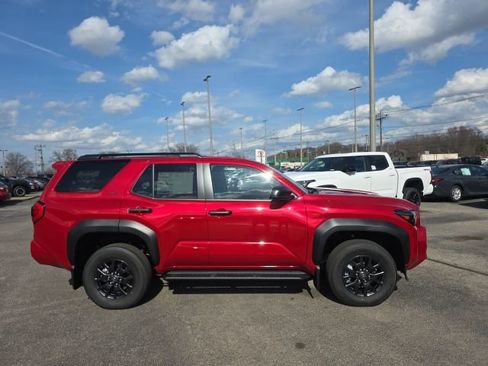 New 2026 Toyota 4Runner SR5 image 3