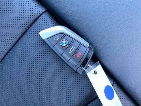 Certified 2025 BMW 330i Sedan image 15