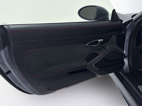 Certified 2025 Porsche 718 Cayman GTS RWD image 12