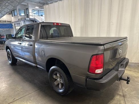 Used 2017 RAM 1500 ST w/ SXT Appearance Group image 6