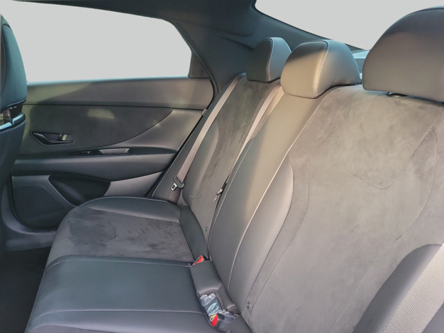 Used 2026 Hyundai Elantra N FWD image 11