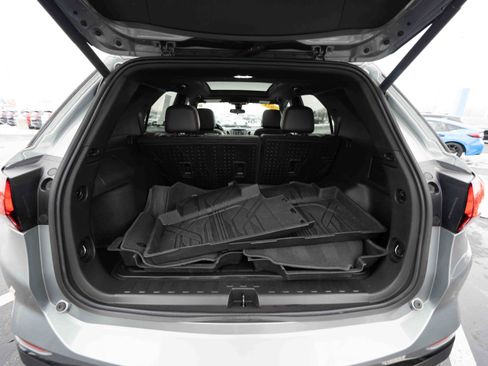 Used 2024 Chevrolet Equinox RS image 28