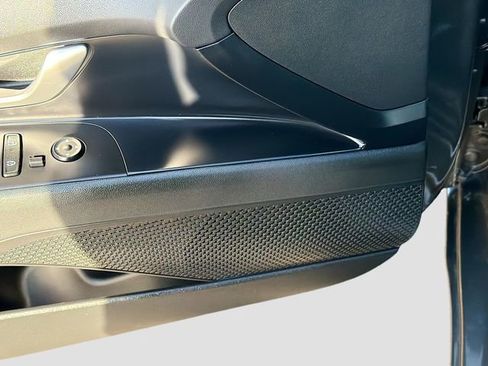 Certified 2025 Hyundai Elantra SEL image 18