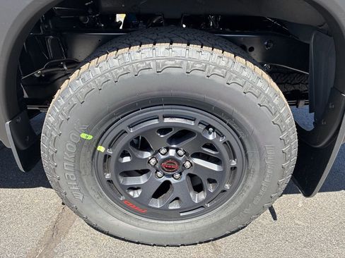 New 2026 Nissan Frontier PRO-4X w/ Pro Premium Package AWD/4WD image 11
