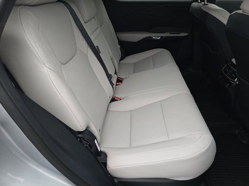 Used 2025 Lexus RX 350 Premium image 32