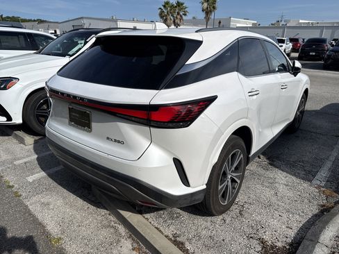 Certified 2023 Lexus RX 350 Premium w/ Accessory Package (Z1) FWD image 4