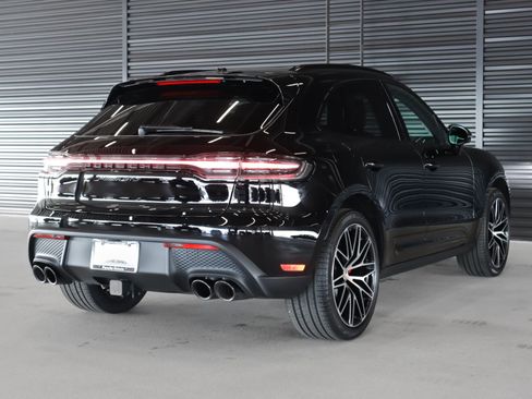 Used 2025 Porsche Macan GTS image 10