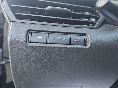 Used 2023 Nissan Altima 2.5 SR FWD image 24