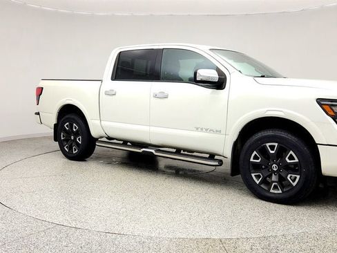 Used 2022 Nissan Titan Platinum Reserve w/ Moonroof Package image 3