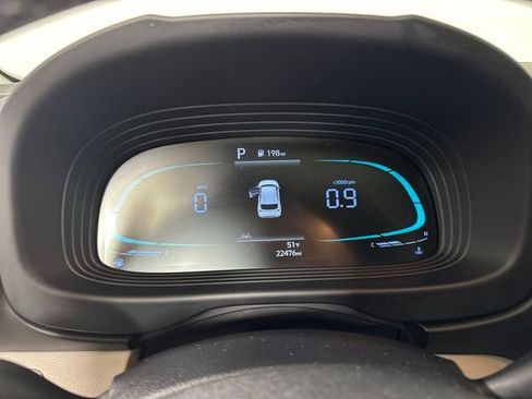 Certified 2023 Hyundai Venue SEL w/ Cargo Package image 17