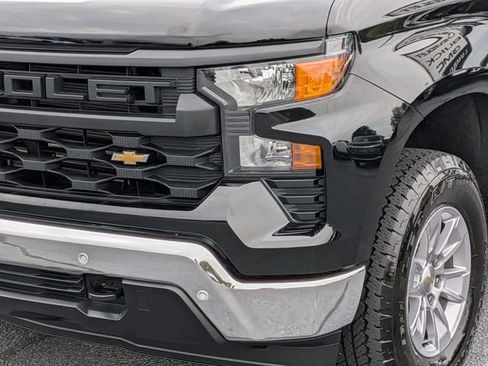 Used 2025 Chevrolet Silverado 1500 W/T w/ WT Safety Package AWD/4WD image 9