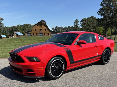 Used 2013 Ford Mustang Boss 302 w/ Boss 302 Accessory Pkg image 1