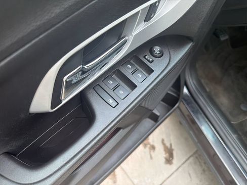 Used 2017 Chevrolet Equinox LT w/ Convenience Package FWD image 24