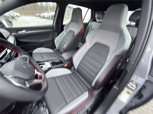 New 2026 Volkswagen GTI SE FWD image 15