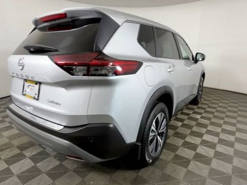 Used 2023 Nissan Rogue SV AWD/4WD image 5
