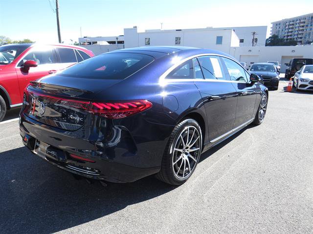 Used 2023 Mercedes-Benz EQS 580 4MATIC Sedan w/ Exclusive Trim Package image 4