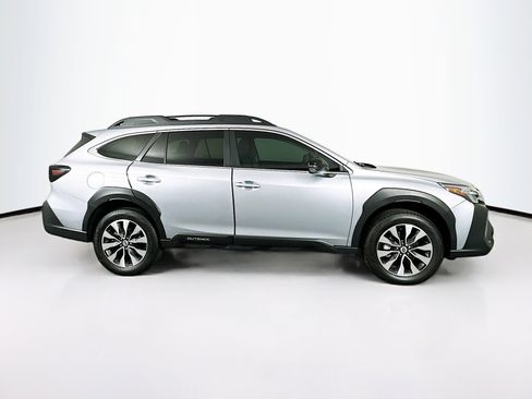 Used 2025 Subaru Outback Limited AWD/4WD image 10