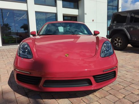Used 2024 Porsche 718 Cayman S image 3