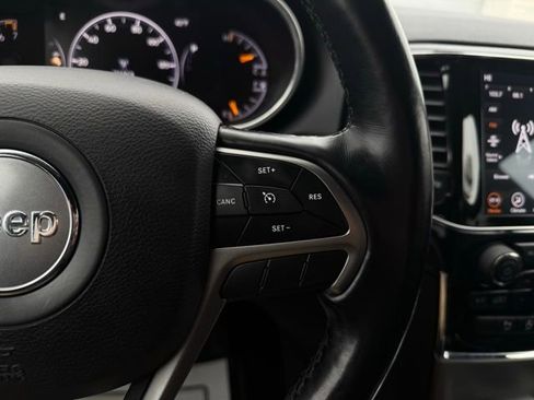 Used 2020 Jeep Grand Cherokee Altitude image 27