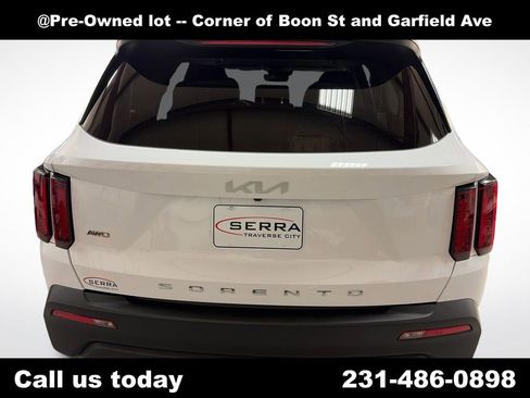 Used 2022 Kia Sorento LX AWD/4WD image 7