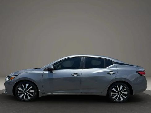 Used 2023 Nissan Sentra SV w/ SV Premium Package FWD image 5