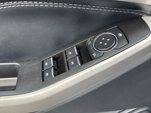Used 2022 Ford Explorer XLT RWD image 15