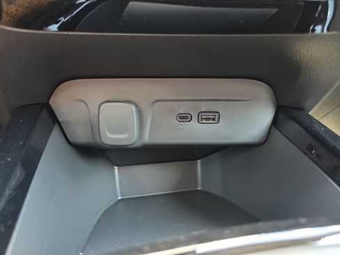 New 2026 Chevrolet Trax LT w/ Driver Confidence Package FWD image 23