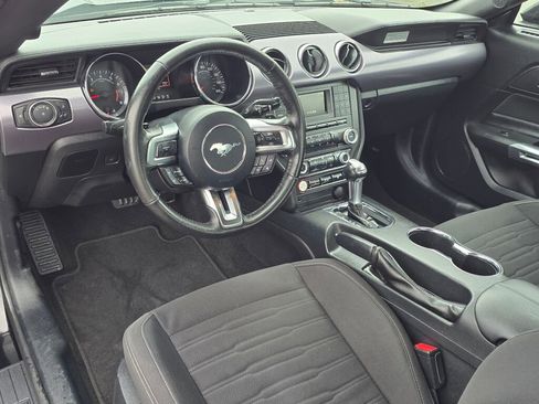 Used 2017 Ford Mustang EcoBoost image 21