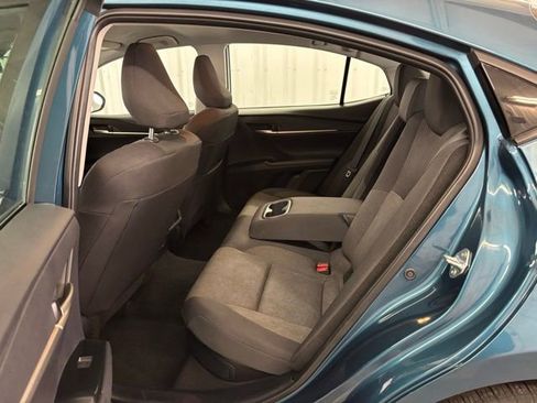 Used 2025 Toyota Camry LE image 11