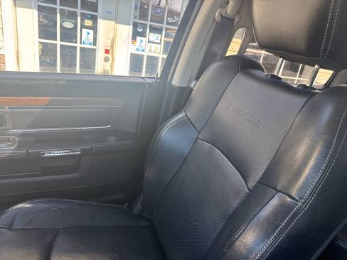Used 2017 RAM 1500 Laramie AWD/4WD image 24