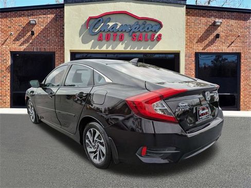 Used 2017 Honda Civic EX image 8