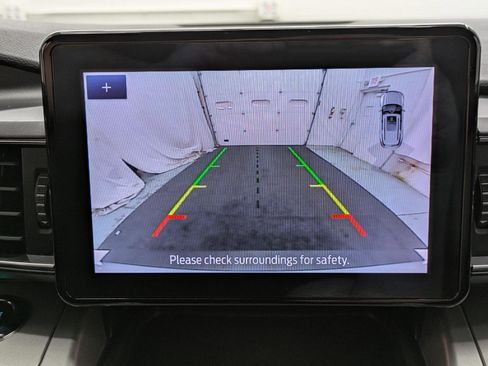 Used 2021 Ford Explorer XLT w/ Equipment Group 202A image 10