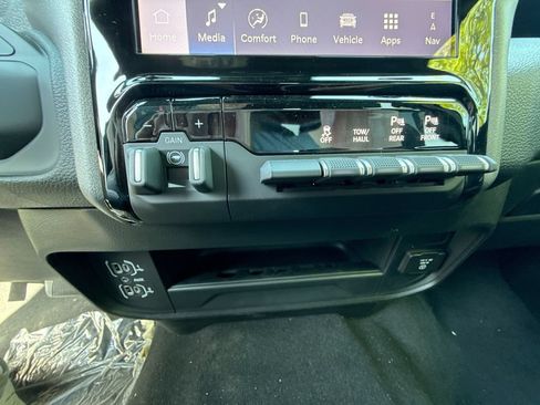 New 2026 RAM 2500 Tradesman AWD/4WD image 20