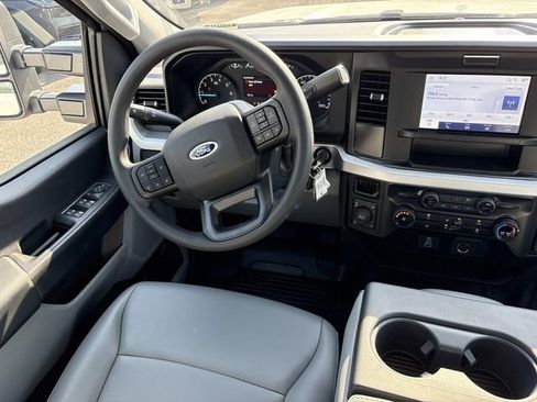 New 2026 Ford F250 XL w/ XL Chrome Package image 14