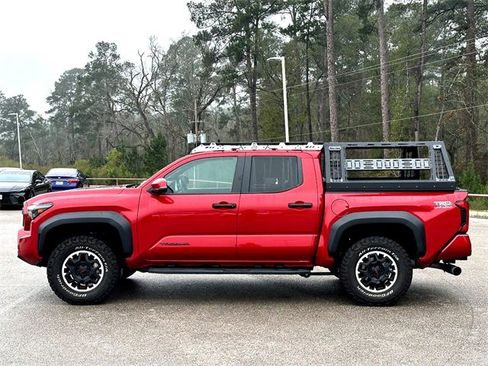 Used 2024 Toyota Tacoma TRD Off-Road image 5