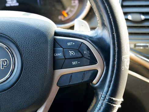 Used 2014 Jeep Grand Cherokee Limited w/ Luxury Group II image 41