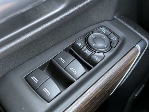 Used 2021 Chevrolet Silverado 2500 High Country AWD/4WD image 23