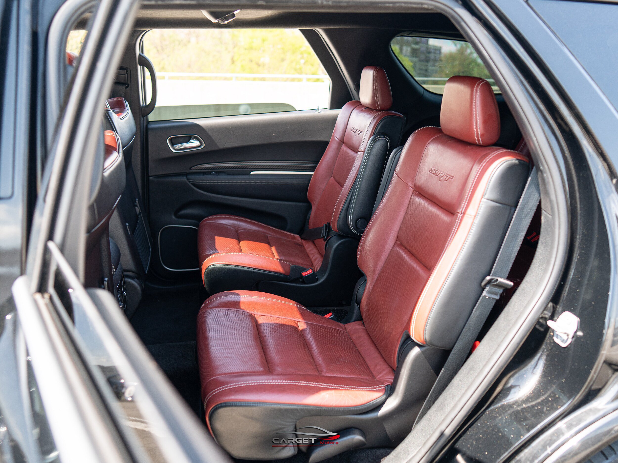 Used 2018 Dodge Durango SRT w/ SRT Interior Appearance Group AWD/4WD image 21