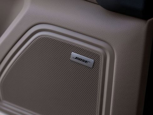 Certified 2026 Porsche Macan AWD/4WD image 28