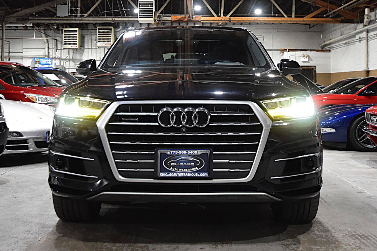 Used 2017 Audi Q7 3.0T Prestige AWD/4WD image 2