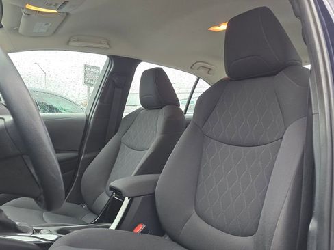 Used 2022 Toyota Corolla LE image 25