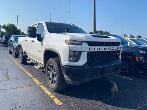 Used 2023 Chevrolet Silverado 2500 Custom w/ Custom Value Package AWD/4WD image 2