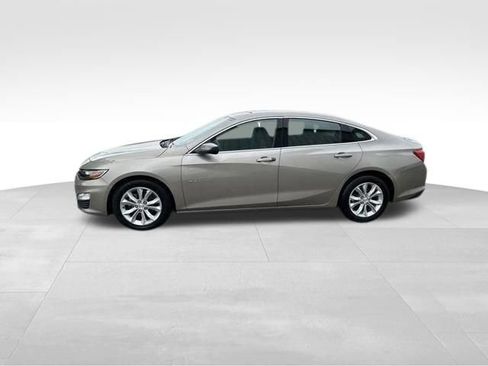 Used 2023 Chevrolet Malibu LT w/ Driver Confidence Package FWD image 4