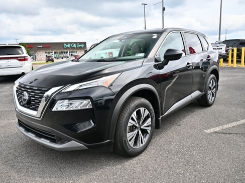 Certified 2023 Nissan Rogue SV AWD/4WD image 4